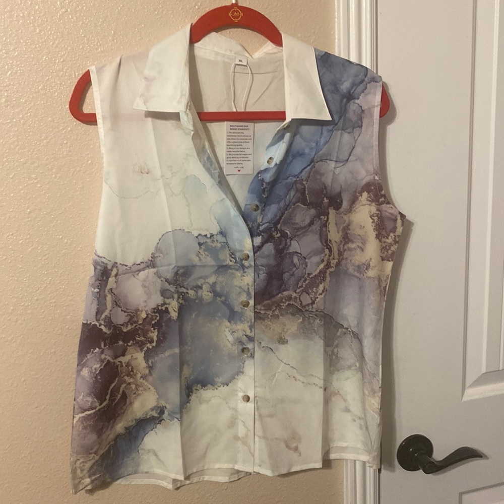 Gorgeous watercolor blouse NWT XL
